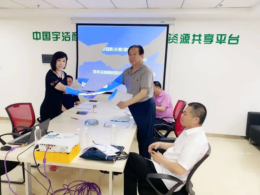 1593412159592009387.jpg 1593412159592009387.jpg