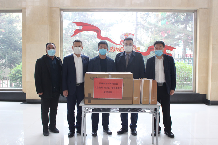 1609829152111090585.jpg 徐强1.jpg