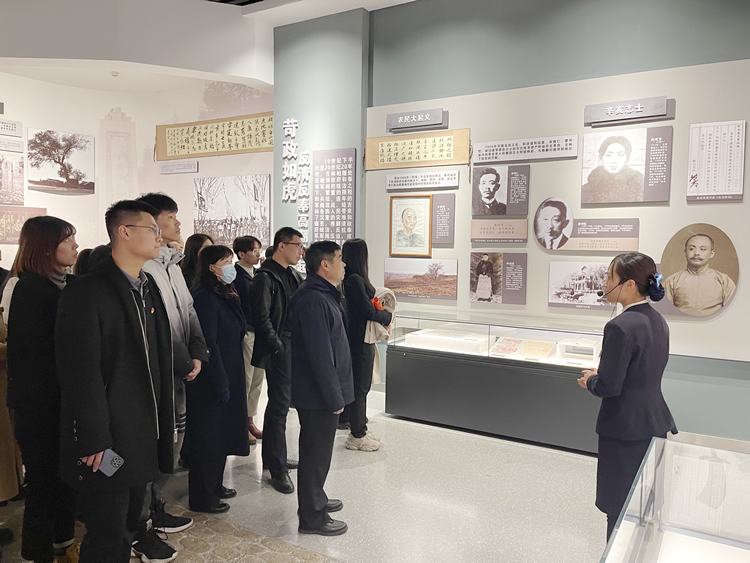 1698997901488373.jpg cg003.jpg