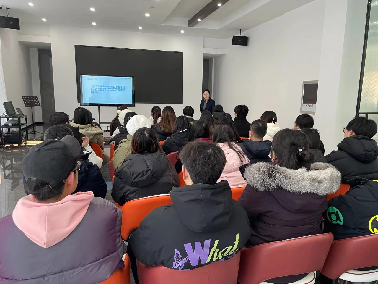 1702346128464624.jpg 1702346128464624.jpg