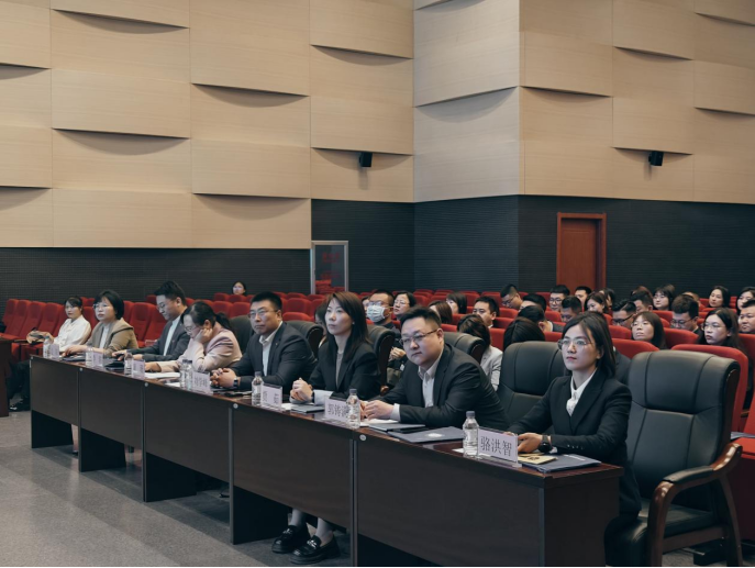 1716796009684632.png 副本领跑者三期开班仪式(1)306.png